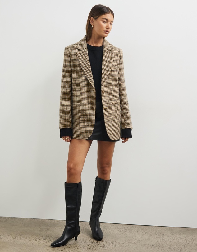 Revibe - Repaired Minima Esenciales Desi Wool Blazer - AU 8
