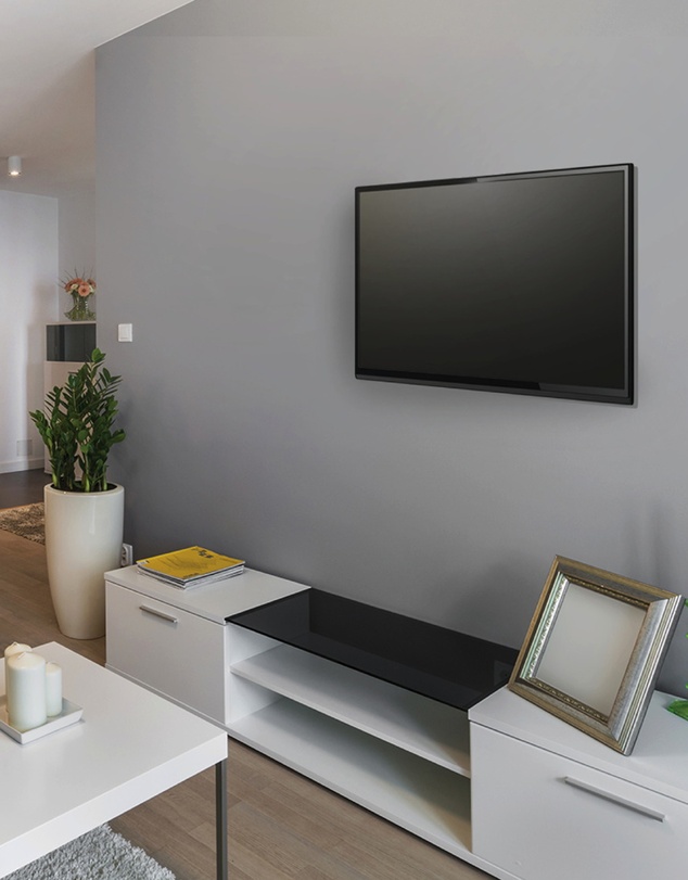 iWorld - Kanto PT300 Low Profile Tilting TV Mount for 40
