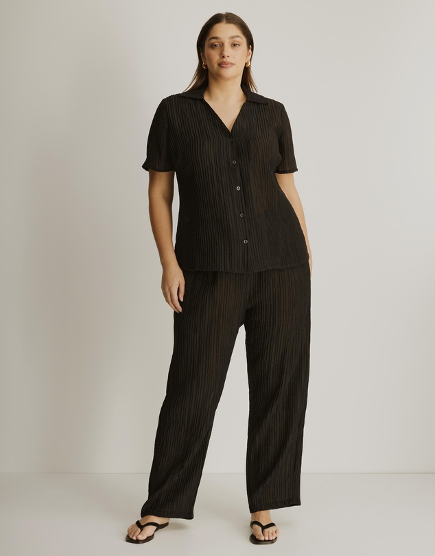 Atmos&Here Curvy - Calista Plisse Pants