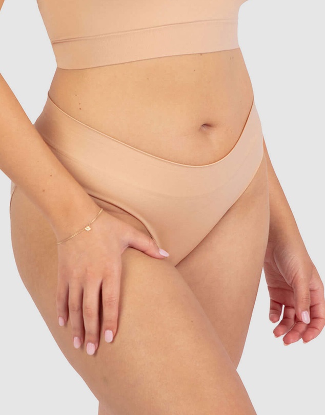 B Free Intimate Apparel - Smooth-Touch Hipster Bikini - 3 Pack