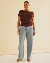 Atmos&Here Curvy - Off Shoulder Tank