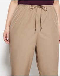 Commonry - Brienna Pant