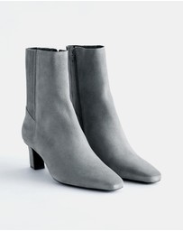 & Other Stories - Pointed-Toe Ankle Boots