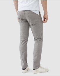 Rodd & Gunn - Gunn Straight Fit Jean Short Leg