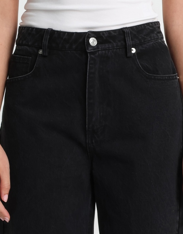 Madison The Label - Cora Barrel Jeans
