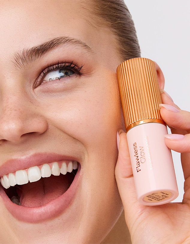 MCoBeauty - Flawless Glow Foundation Stick
