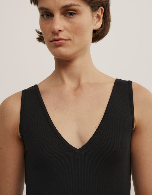 Witchery - Refined V-neck Tank