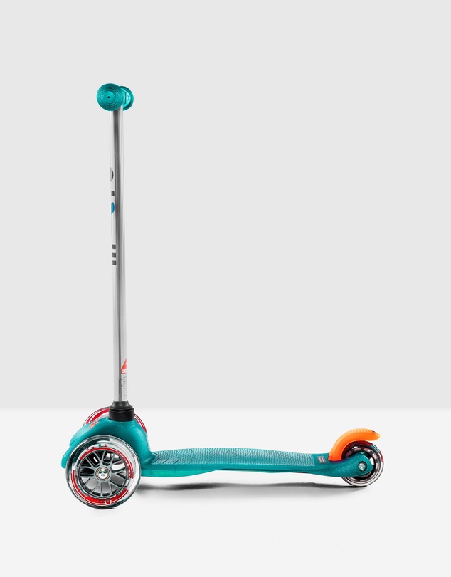 Micro Scooters - Micro Mini Classic 3 Wheel Scooter