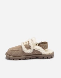 Ozwear Connection Uggs - UGG Violet Matelassé Shearling Slipper (Elastic Logo, Detachable Feature)