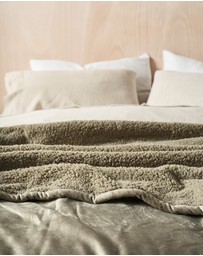 Linen House - Sena Blanket
