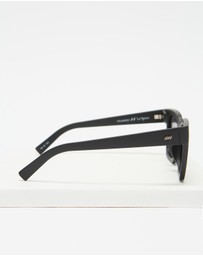 Le Specs - Weekend Riot