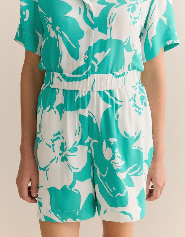 Trenery - Floral Crepe Pull On Short in Jade