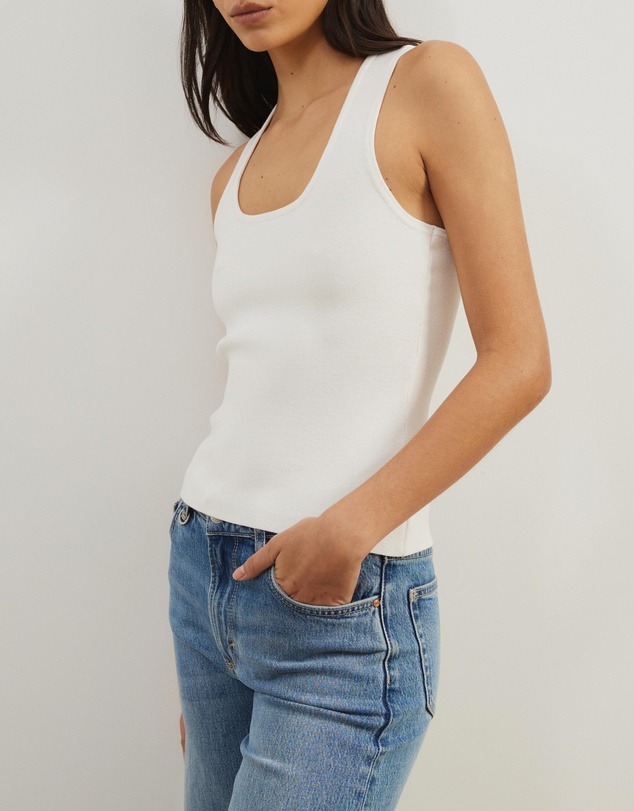 Atmos&Here - Sammy Racer Back Knit Top