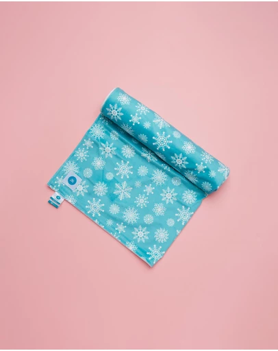 itti bitti - Travel Blanket - Aurora with White
