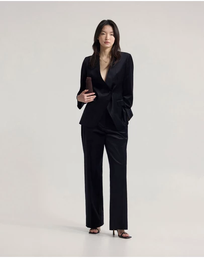 Oxford - Raffi Velvet Collarless Blazer