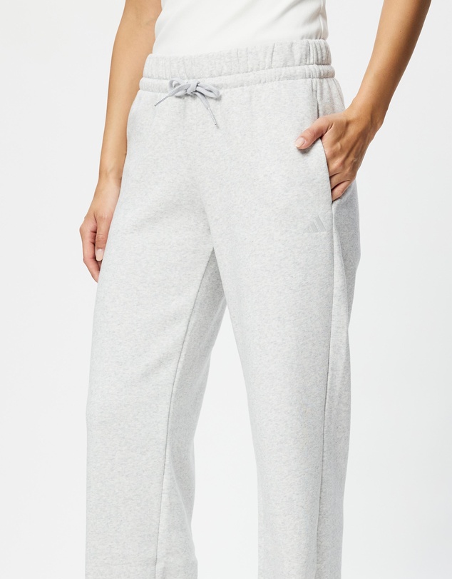 adidas Sportswear - Essentials Small Logo Feel Cozy Open-Hem Pants