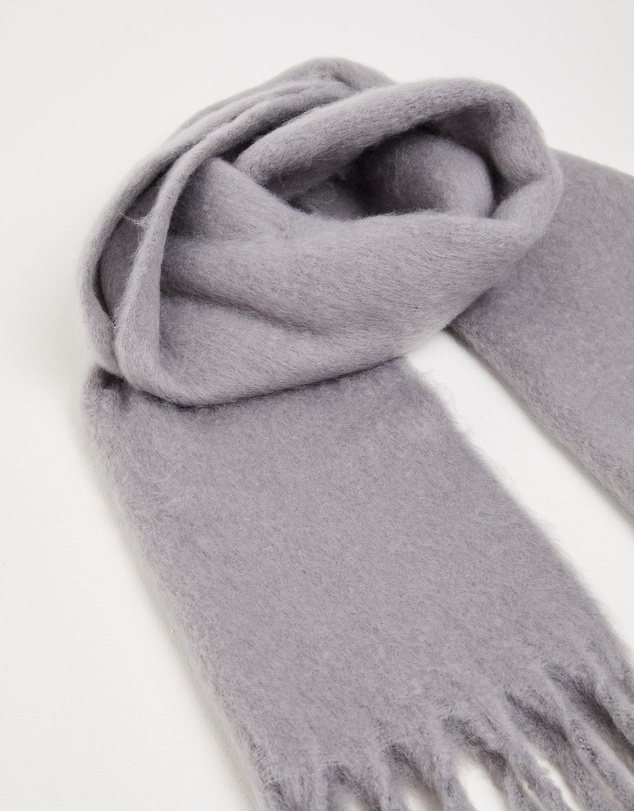 Studio - Dani Scarf