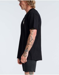 Vacancy Co - Club Dread Tee