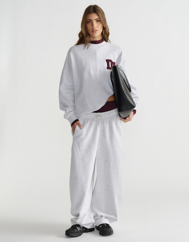 Decjuba - D-Luxe Logo Crew Sweat