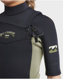 Billabong - Boys 8 to 16 Absolute Natural Chest Zip Wetsuit