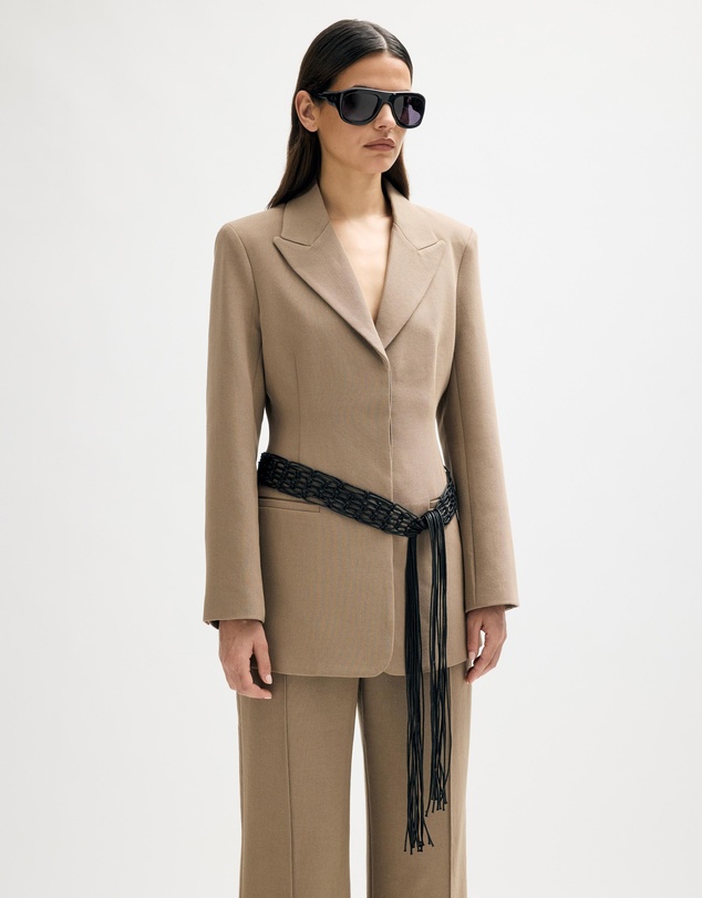 Minima Esenciales - Ise Macrame Belt Blazer