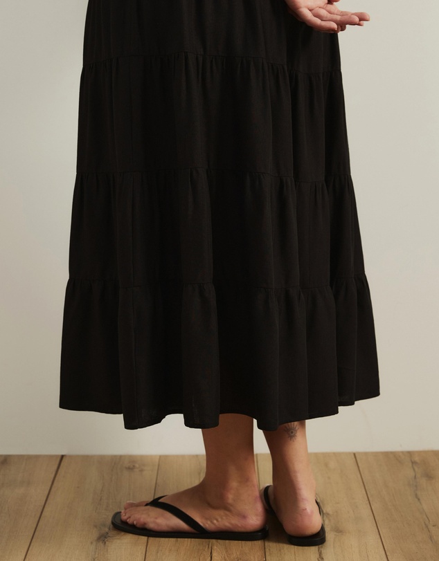 Atmos&Here Curvy - Elenora Linen Blend Tier Maxi Skirt