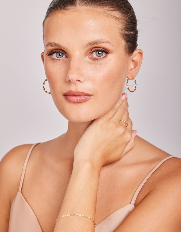Zoe Olivia - 9K Gold Twisted Hoop Earrings