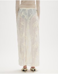 Minima Esenciales - Maelle Floral Applique Midi Skirt
