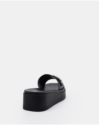 Novo - Beatific Wedges