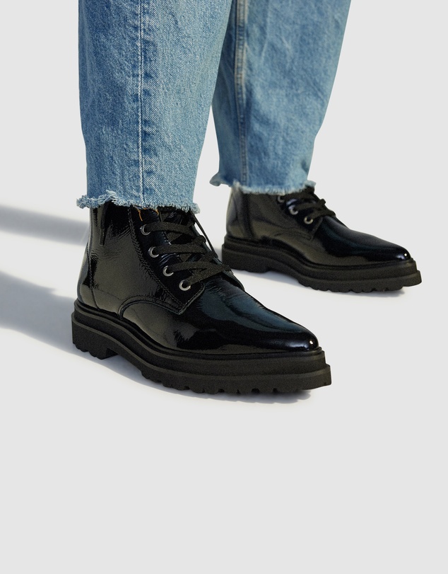 Rollie - Pointed Sidezip Boot