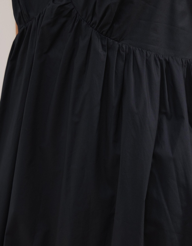 Atmos&Here - Louisa V-Neck Midi Dress