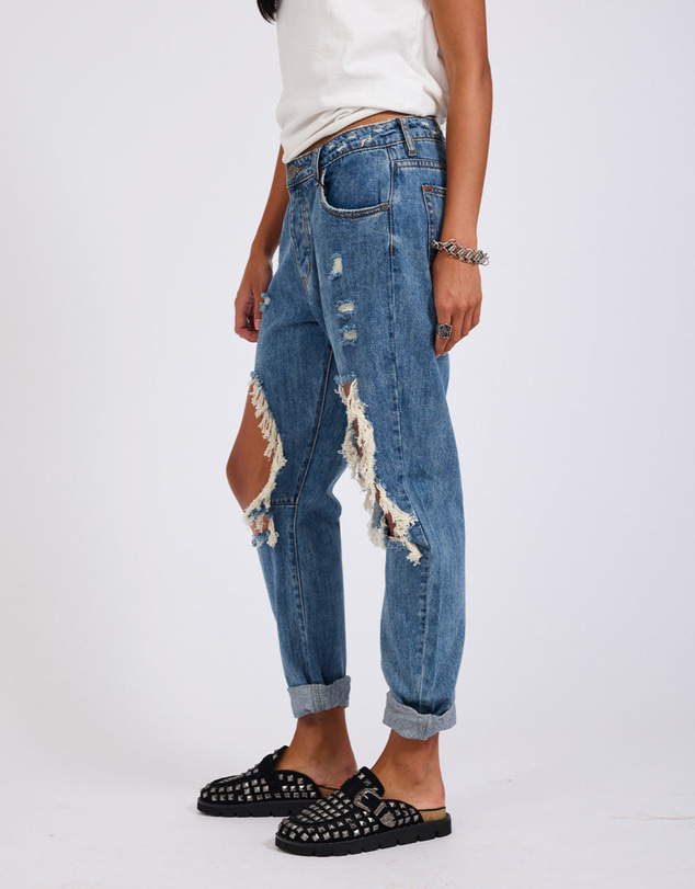 ONE TEASPOON - Johnny Blue Messed Up Saints Boyfriend Jeans