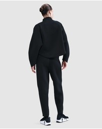 Nike - Universa Dri-FIT Mid-Rise Loose 7/8 Pants