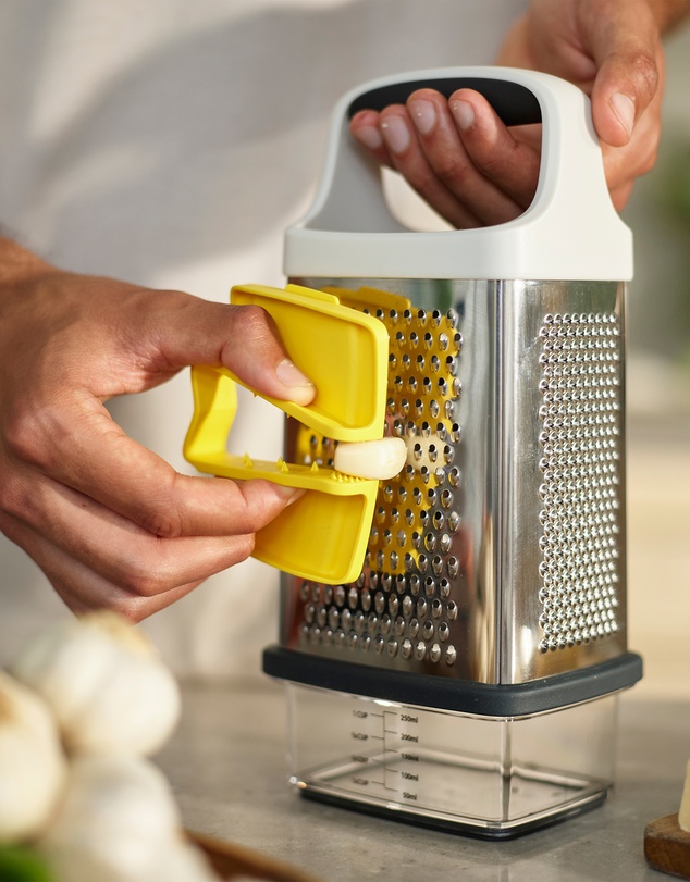 Joseph Joseph - Multi-Grip Box Grater with Precision Food Grip