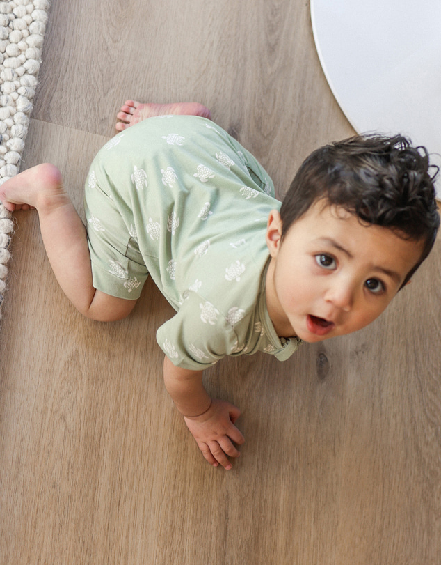 Kynd Baby - Essential Short Sleeve Onesie in Turtle