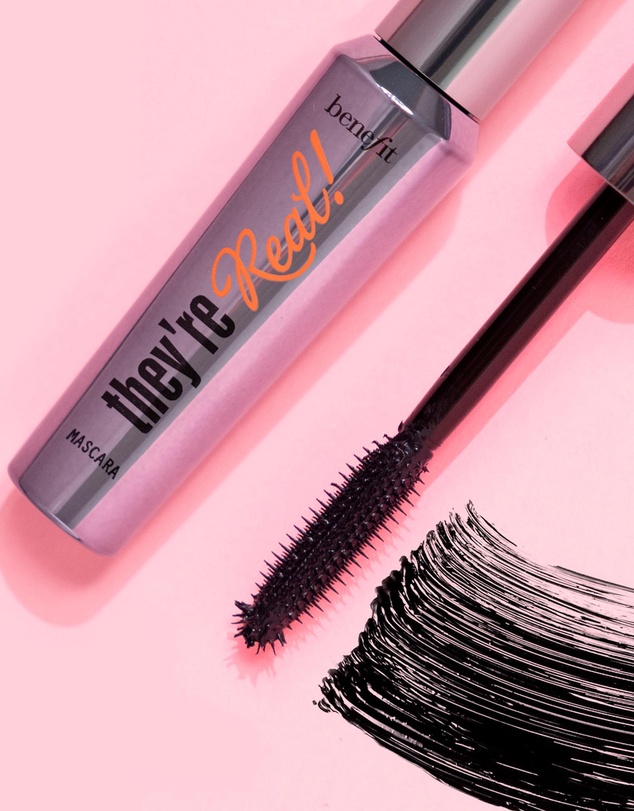 Benefit Cosmetics - They're Real! Black Mascara