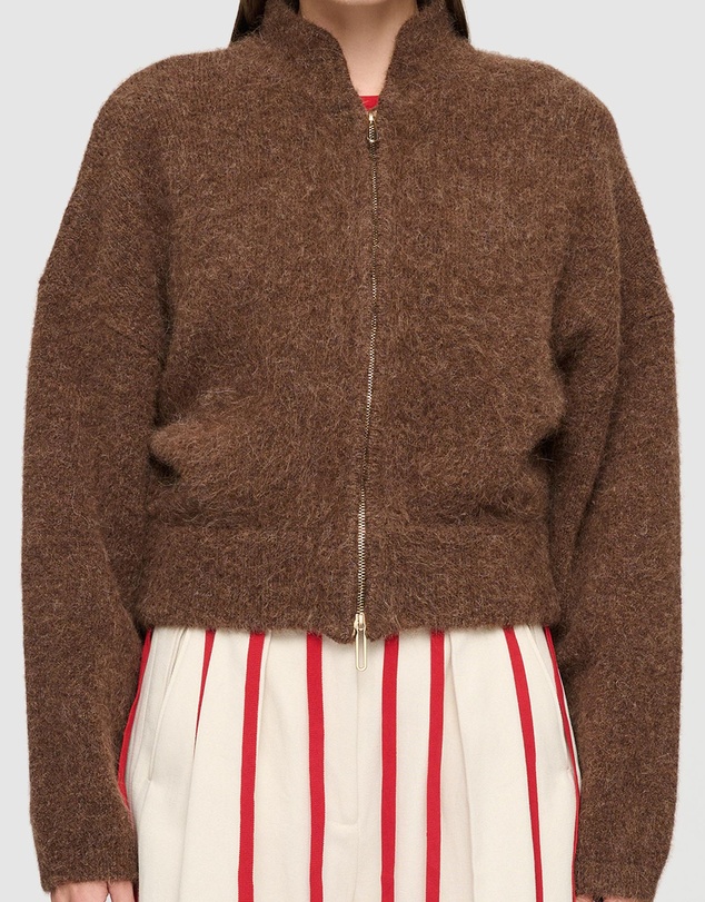 Clea - Archer Fluffy Bomber