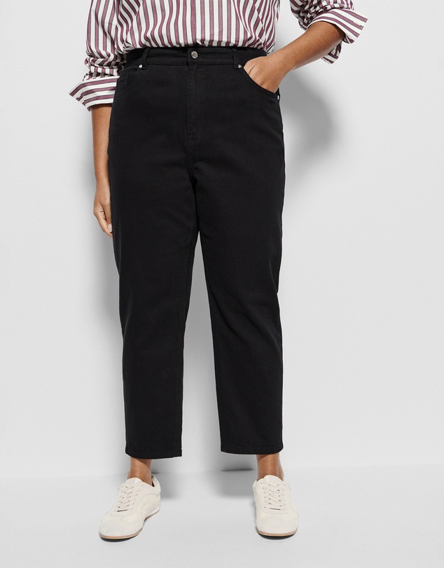 Commonry - The High Rise Crop Girlfriend Jean