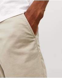 Jack & Jones - Bowie Solid Chino Shorts