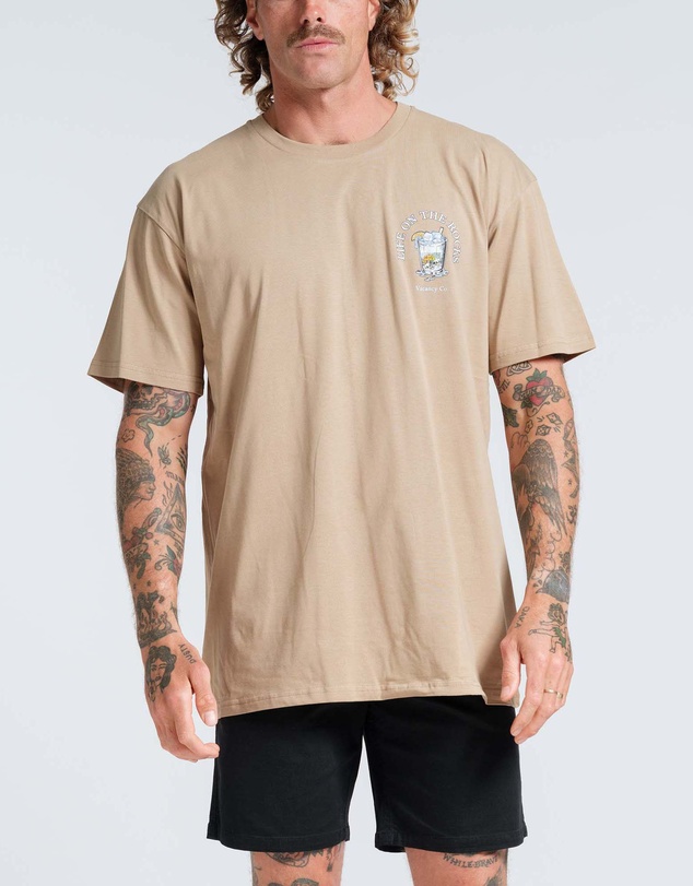 Vacancy Co - Life on the Rocks Tee