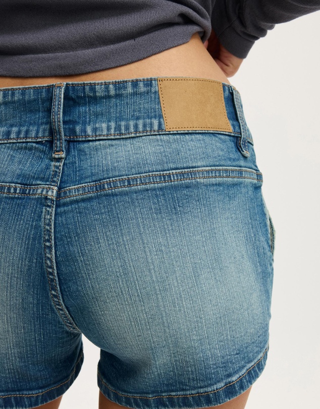 Cotton On - Micro Low Tailored Shorts