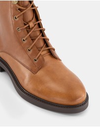 Shelly Shen - Bella Ankle Boots