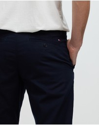 Tommy Hilfiger - 1985 Denton Pima Cotton Chinos