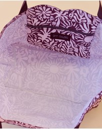 Sky Gazer - Scalloped Edge Beach Bag- Berry Sunrise