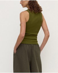 Assembly Label - Robyn Scoop Neck Tank