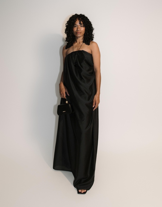 Minima Esenciales - Lana Draped Maxi Dress