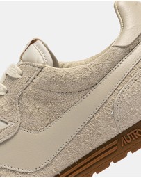 Autry - Windspin Low Wom Sneakers - Women's