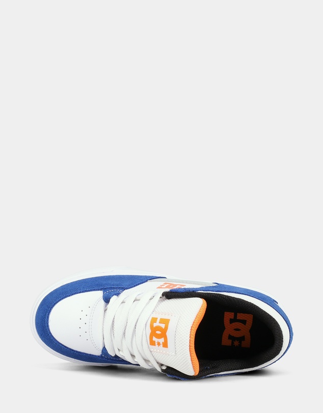 DC Shoes - Boys 8 to 16 Onyx Skate Shoes