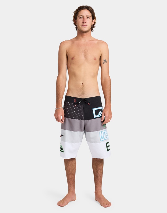 Quiksilver - Mens Mo Massive 23