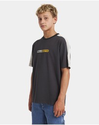Billabong - Boys 8 to 16 Spec Iconic OG T-Shirt